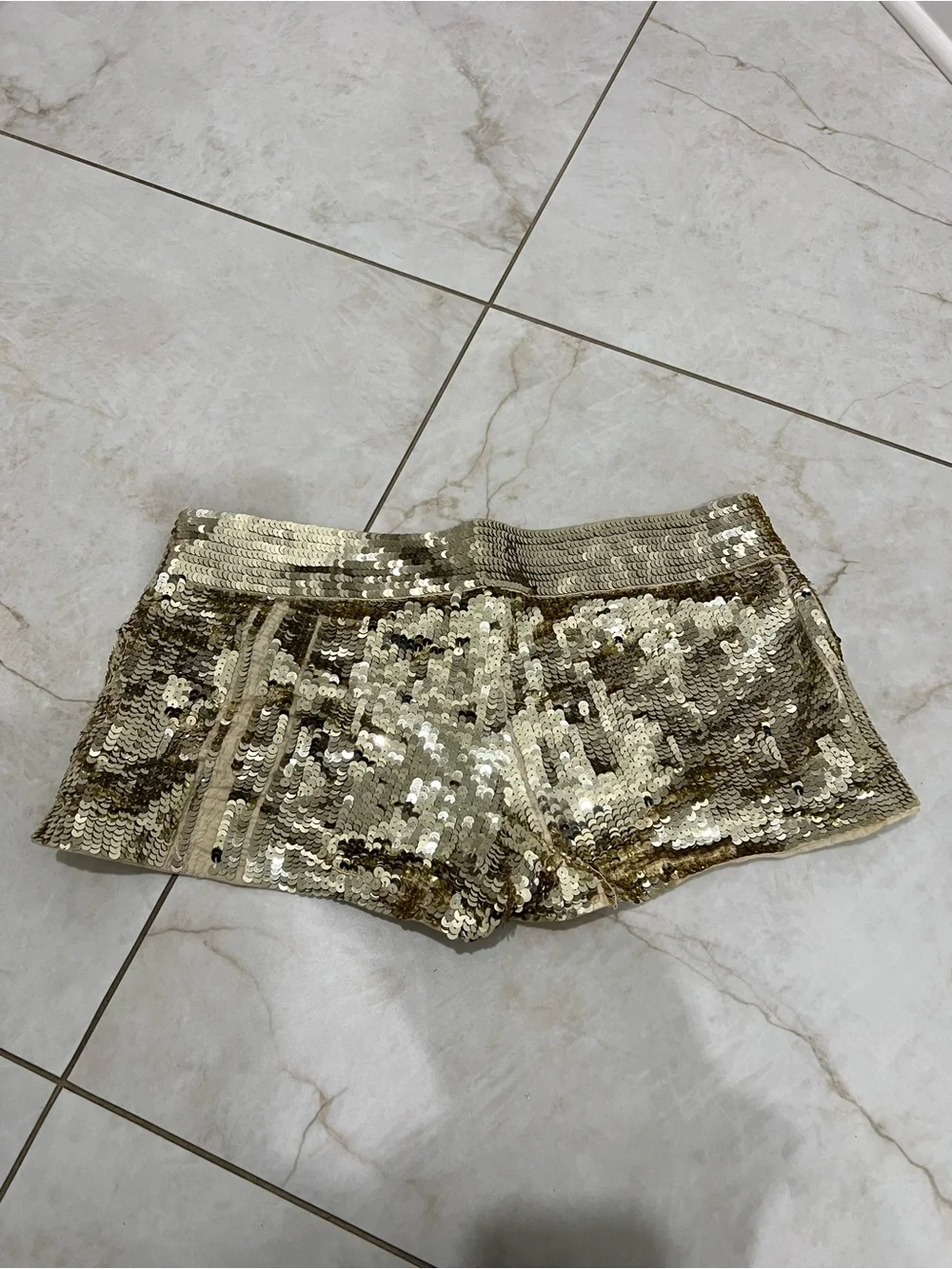 Patrizia Pepe Gold Sequin Shorts Size 44 EU_5